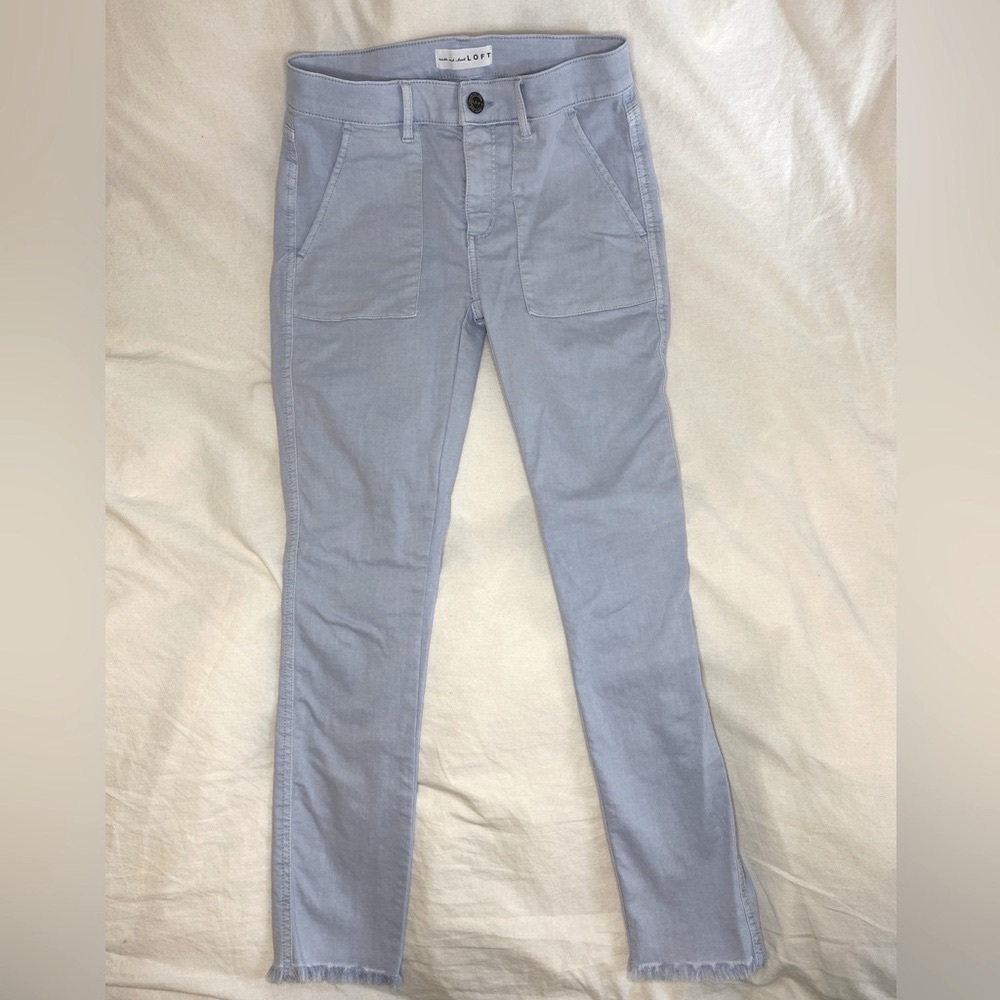 LOFT Light Denim Skinny Crop Size 24